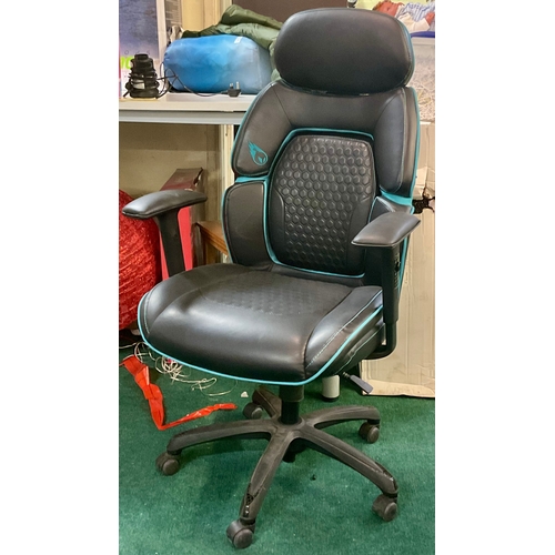 206 - DPS OFFICE/GAMING CHAIR WITH ADJUSTABLE HEADREST AND ARMS - IN BLACK/BLUE