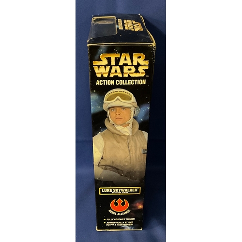 266 - BOXED 1997 KENNER LUKE SKYWALKER IN HOTH GEAR STAR WARS ACTION COLLECTION FIGURINE 27917/27915 ASST