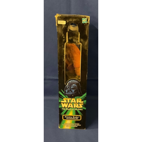 282 - BOXED HASBRO 57114/57111 ASST PONDA BABA STAR WARS THE POWER OF THE FORCE FIGURINE