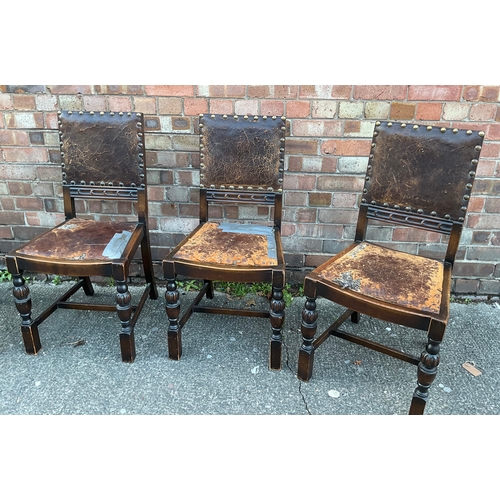 331 - A SET OF X4 REPRODUCTION CROMWELLIAN STYLE CHAIRS, LEATHER SEATS AND BACKS WITH STUDDED TRIM ON TURN... 