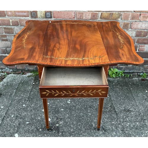 307 - A GEORGE III MAHOGANY AND SATINWOOD BANDED EXTENDING PEMBROKE TABLE, ON MOULDED SQUARE TAPERED LEGS ... 
