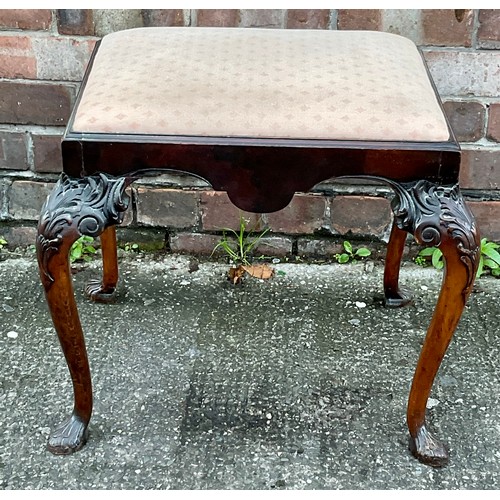 321 - VICTORIAN MAHOGANY FOOT STOOL, WITH PINK PATTERNED UPHOLSTERED CUSHION ON CARVED PAW FEET WITH FEATH... 