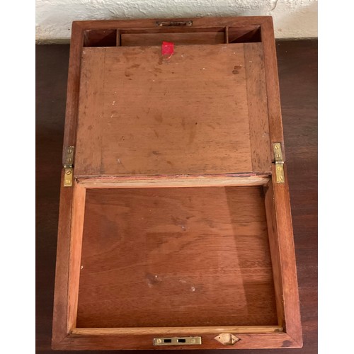 309 - A VICTORIAN WALNUT AND CHEQUER BANDED WRITING SLOPE, WITH BRASS INLAID SHIELD TO FRONT, AND RED LEAT... 