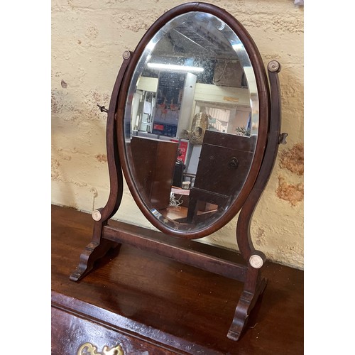 314 - AN ANTIQUE MAHOGANY OVAL PLATE SKELETON TOILET MIRROR - APPROX 48.CM.H X 35.CM.W X 17.CM.D