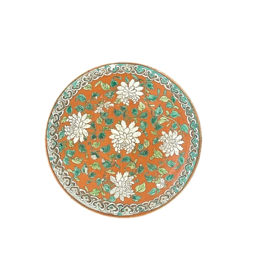 354 - A LARGE CHINESE CHARGER - A 19TH CENTURY CHINESE FAMILLE VERTE CHARGER DECORATED IN LARGE WHITE CHRY... 