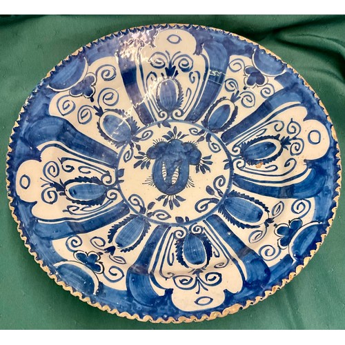 434 - AN 18TH.C BLUE AND WHITE TIN GLAZED DUTCH DELFT PATTERNED CHARGER DISH - APPROX 35.CM.D
