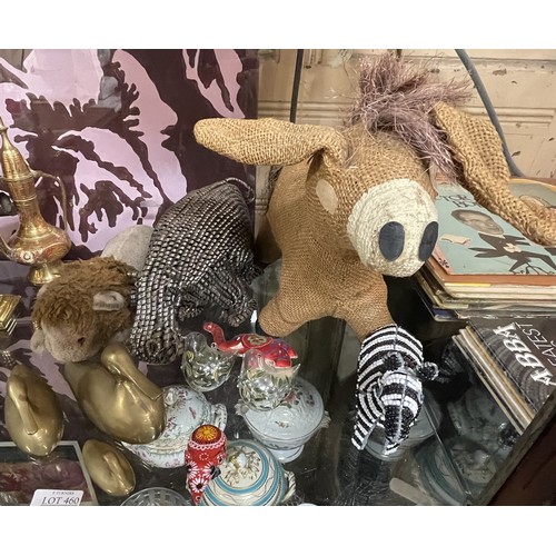 460 - COLLECTION OF ANIMAL FIGURES INCL, METAL BEAD HIPPOPOTAMUS, X3 BRASS DUCKS, A BEAD WORK ZEBRA, BIRD ... 