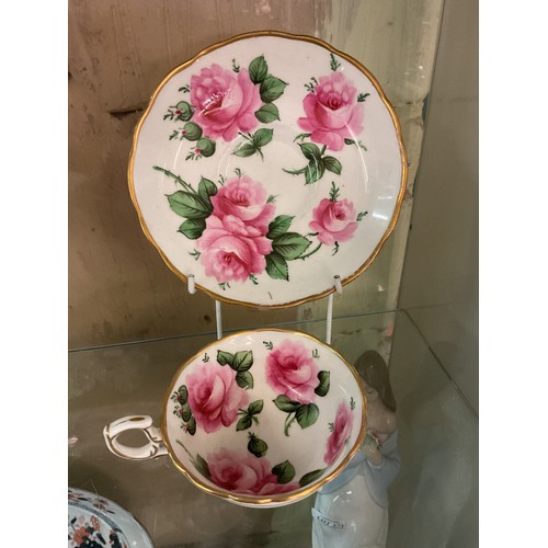 473 - SMALL COLLECTION OF ANTIQUE BONE CHINA CUPS AND SAUCERS INCL, THOMAS GOODE OF LONDON, ROSE PATTERNED... 
