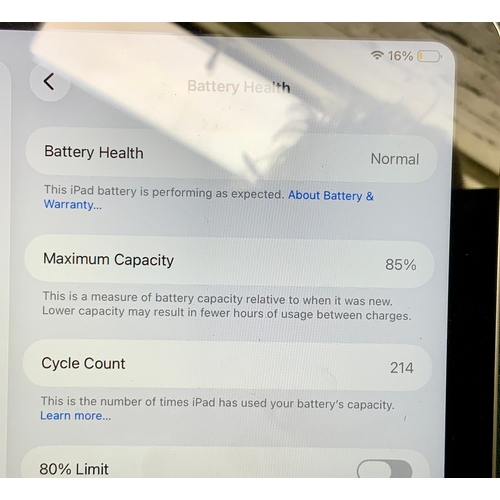 6 - APPLE IPAD A16 128GB WIFI IN SILVER WITH CHARGING WIRE S/N: TJ4RF4LRRK NOT LINKED TO ACCOUNT