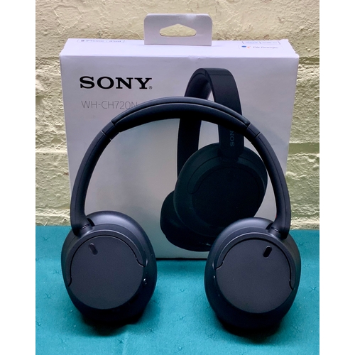 12 - BOXED SONY WH-CH720N NOISE CANCELLING OVER EAR BLUETOOTH HEADPHONES IN BLACK WITH CHARGING CASE