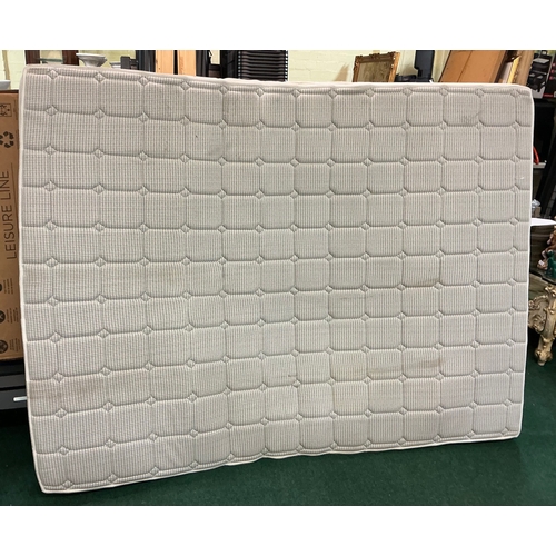 44 - A DORMEO MEMORY FOAM MATTRESS PLUS - KINGSIZE 150CM X 200 CM - LOOSE PACK