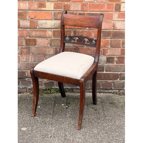 271 - X3 EARLY VICTORIAN MAHOGANY UPHOLSTERED CHAIRS, CARVED BACK SPLATS TO EACH, ALL WITH SABRE LEGS