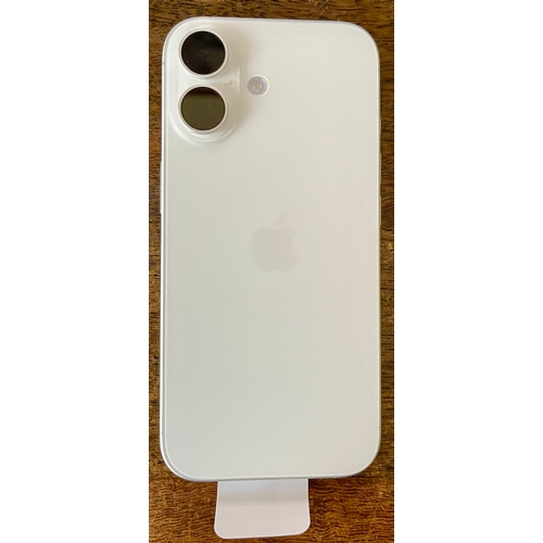 6 - BOXED Apple iPhone 17 256GB White, box, Usb-c Cable etc Model A3520 (NG6J4ZP/A) - 6.3-inch Super Ret... 