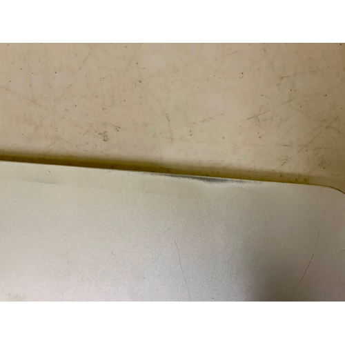 9 - APPLE IPAD 10TH GEN 64GB WIFI IN SLIVER - NOT LINKED TO ACCOUNT S/N: J7RWNVW217