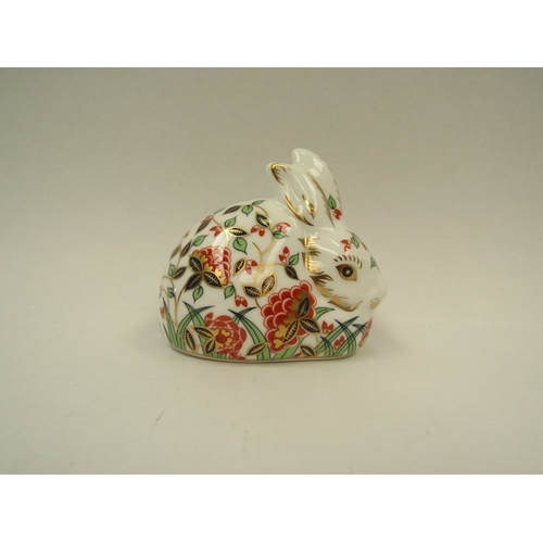 1450 - A Royal Crown Derby paperweight Meadow Rabbit, gold stopper, boxed