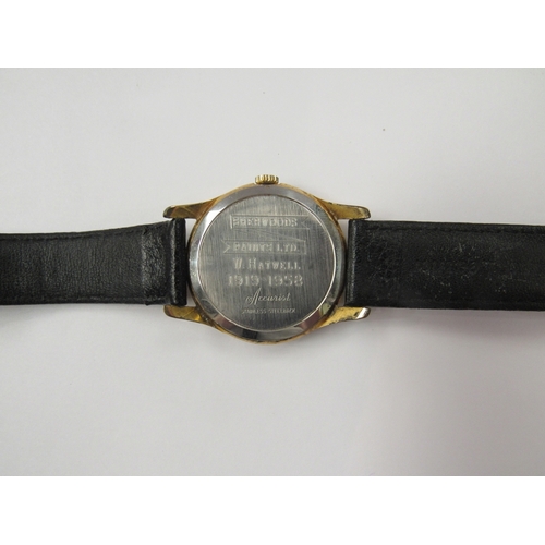 369 - A vintage Accurist gent's wristwatch, anti-magnetic, 21 jewels with a brown leather strap