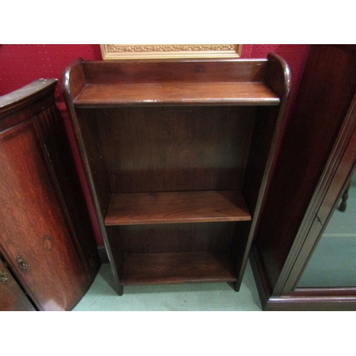 53 - An Art Deco oak bookshelf with height adjustable shelf, 107cm x 61cm x 19cm