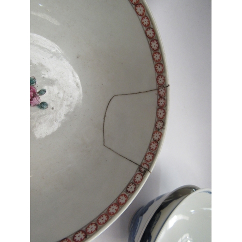 332 - A collection of Chinese bowls to include two blue and white caterpillar and leaf (6)