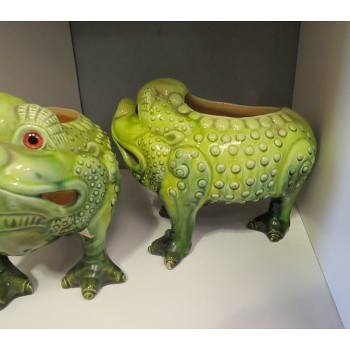 1298 - A pair of Burman toft toad form ceramic spoon warmers a/f