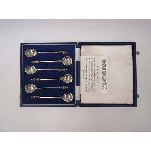 1327 - A cased set of six Harrods silver jubilee 1977 silver apostle spoons