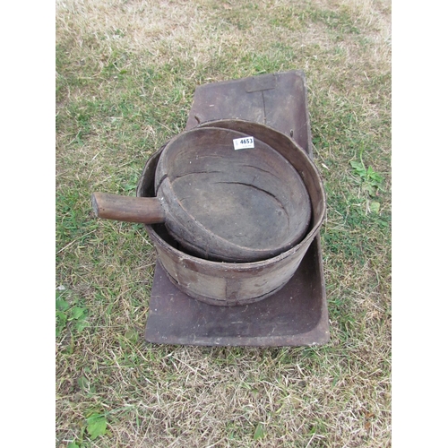 4653 - Bentwood measure, wooden bowl, tray and hook