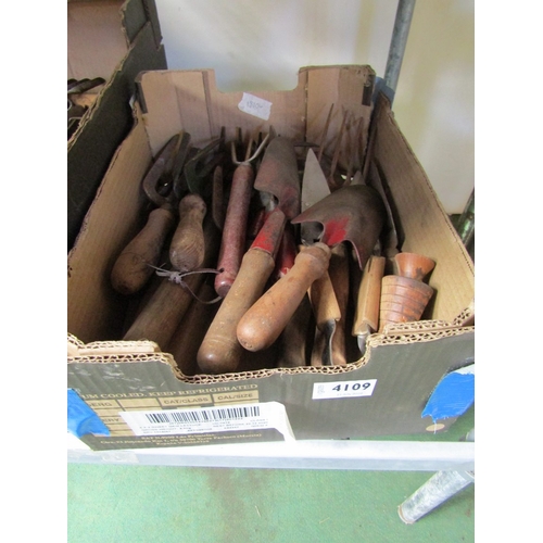 4109 - A box of garden hand tools