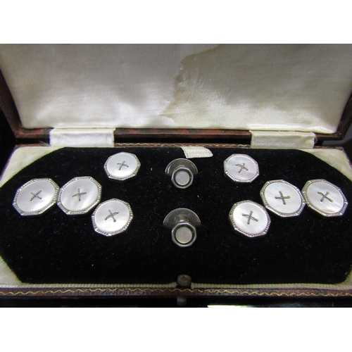 5135 - A set of Art Deco cufflinks, studs and buttons with mother-of-pearl centres in fitted case  (C)