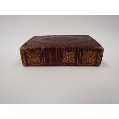 1282 - An 1825 Book of Common Prayer, Oxford, printed at the Clarendon Press, several engraved plates, 16mo... 