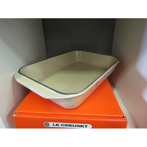 1270 - A boxed Le Creuset rectangular dish in cream 30cm