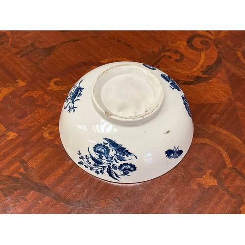 8167 - A circa 1780 Worcester blue and white porcelain bowl, floral sprays and butterflies, chip to foot, 1... 