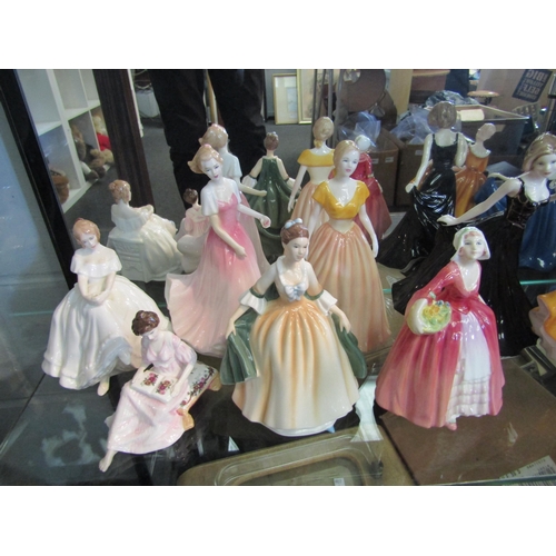 1372 - A selection of Royal Doulton figures (12)