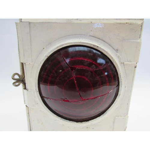 4043 - A white painted tail lamp with burner and resevoir, front lens a/f