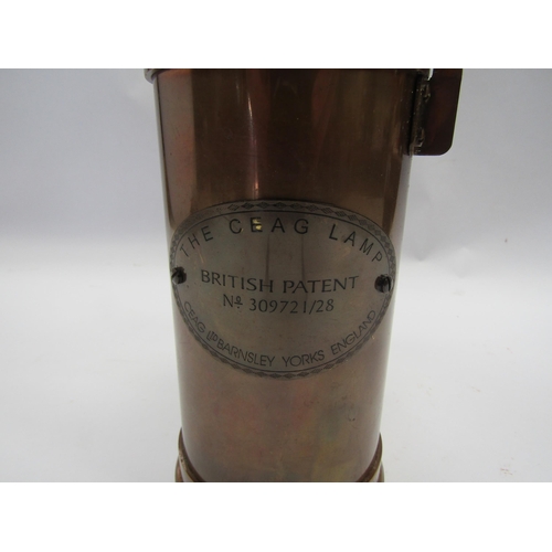 4052 - A brass miners style lamp with plaque - The Ceag Lamp