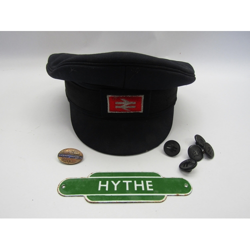 4053 - A British Rail hat, buttons and miniature Hythe totom (3)