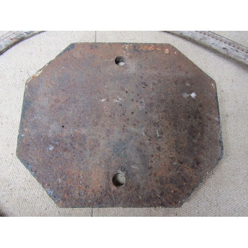 4075 - A cast iron GER bridge plate 450