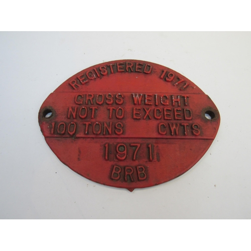 4077 - A cast iron wagon plate - Gross weight not to exceed 100 tons dated 1971