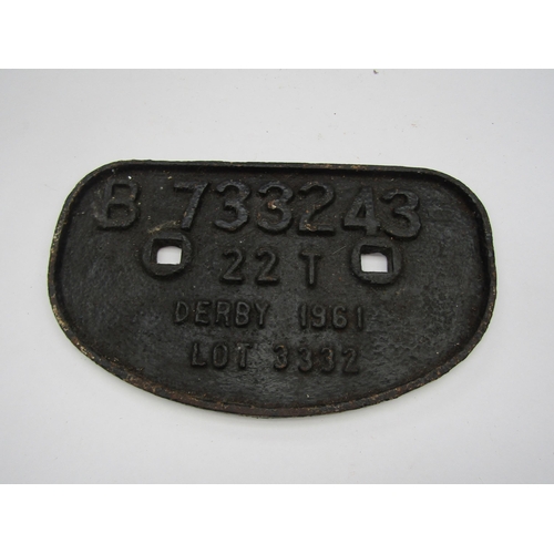 4105 - A cast iron wagon plate B.733243 Derby 1961