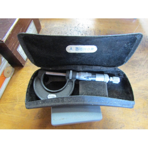 4128 - Two boxed micrometers