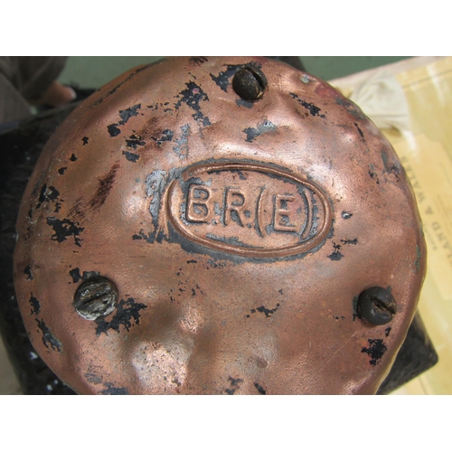 4192 - A cast iron B.R (E) crossing gate signal lamp exterior with copper chimney