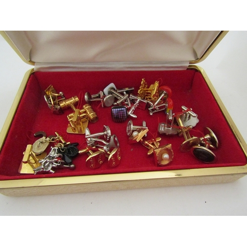 320 - A Selection of cufflinks