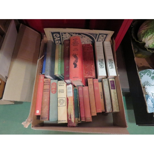 226 - A box of vintage books including Boys & Girls Circus Book by Enid Blyton, Pears Cyclopedia, etc   (E... 