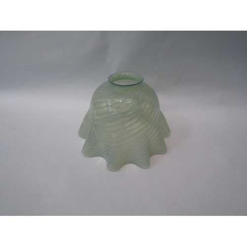 389 - A vaseline fluted lamp shade