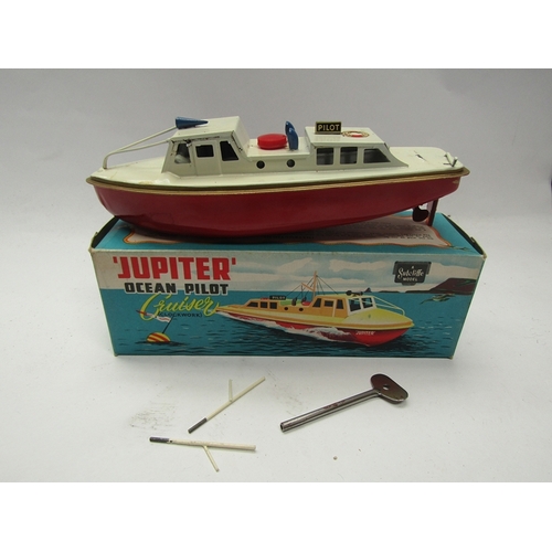 7366 - A boxed Sutcliffe Model 'Jupiter' Ocean Pilot Cruiser tinplate clockwork boat    (C)