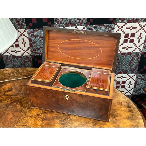 1177 - A 19th Century burr walnut tea caddy with twin box interior and mixing bowl space. 15cm x 30.5cm x 1... 