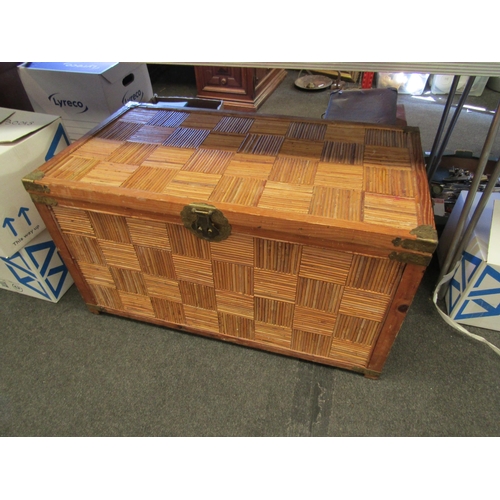 1157 - A 20th Century pine and bamboo blanket box, 51 x 92 x 51cm