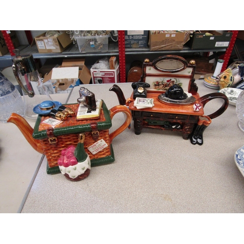 1170 - Two Tony Carter novelty teapots