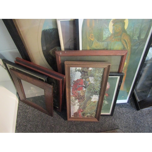 1370 - Assorted framed and glazed prints including portrait of Robert Browning