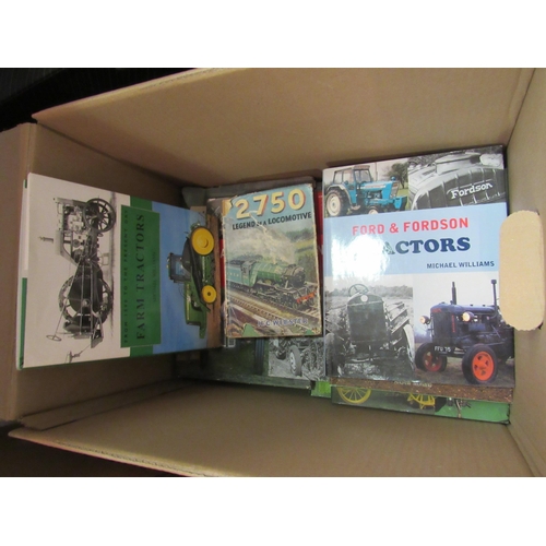 1440 - A box of books relating to tractors and locomotives  (E)  £10-20