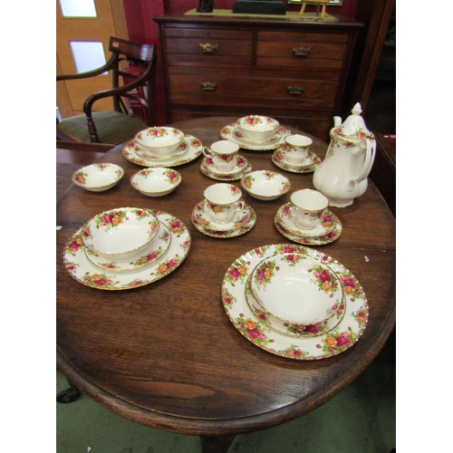 4055 - A quantity of Royal Albert Old Country Roses dinner and tea wares