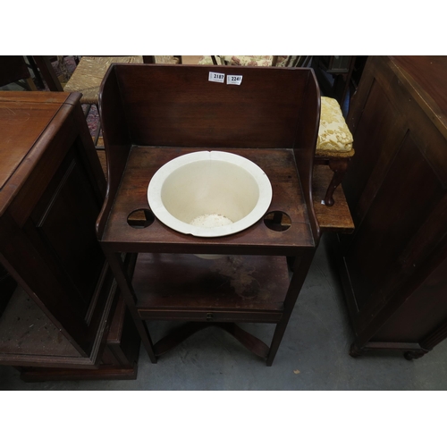 2190 - A Georgian mahogany washstand and bowl